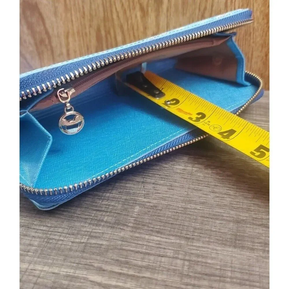 NWOT Disney Wallet Blue Minnie‎ Too Cute